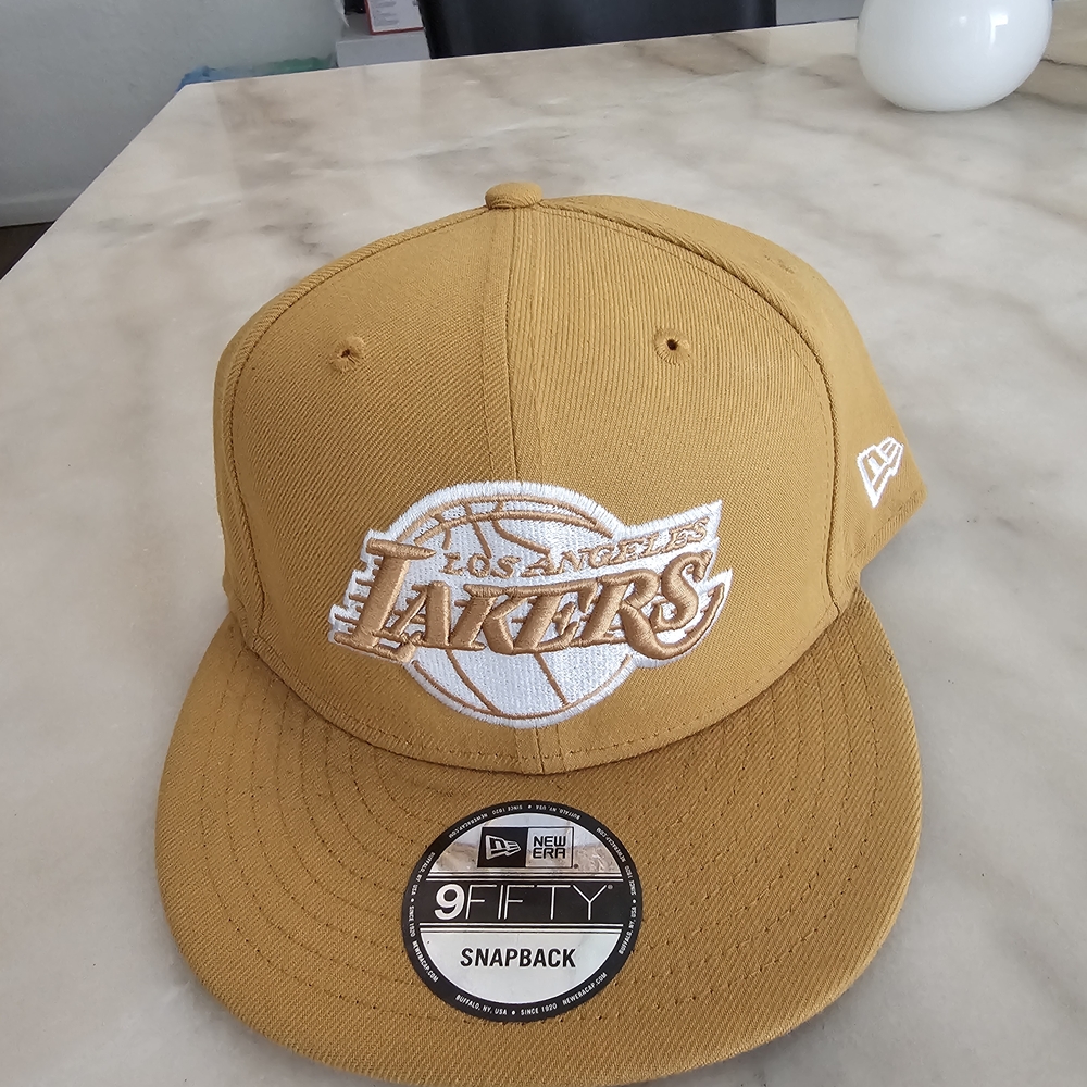 New Era Gold Los Angeles Lakers Snapback Hat